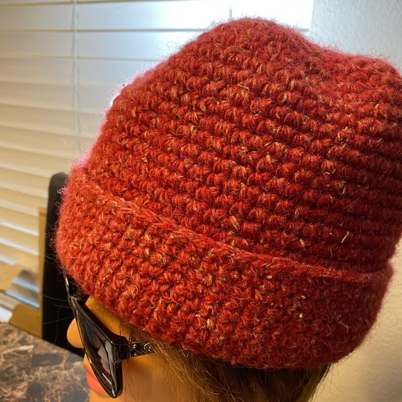 Ganshhimal Women’s Red hand knitting Wool Winter Hat Sz One Fit All - Picture 11 of 12